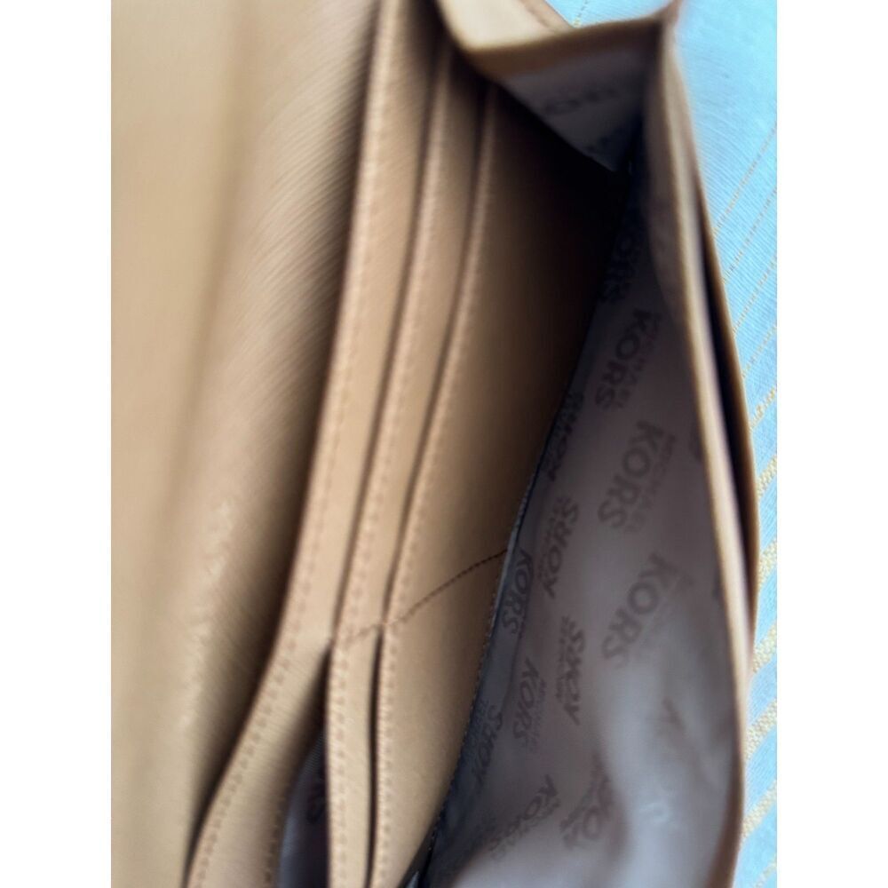 Michael Kors Neutral Wallet With Gold Tone Hardware Accent - Picture 4 of 5